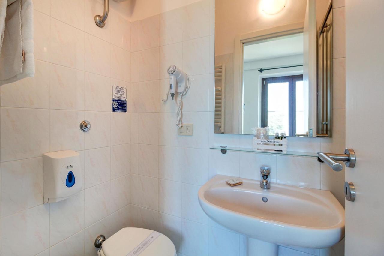 Artemisia Negli Ulivi B&B Magliano in Toscana Εξωτερικό φωτογραφία
